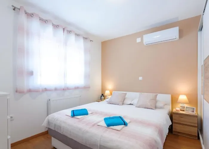 Βίλα Velum Mravince