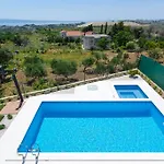 Villa Velum